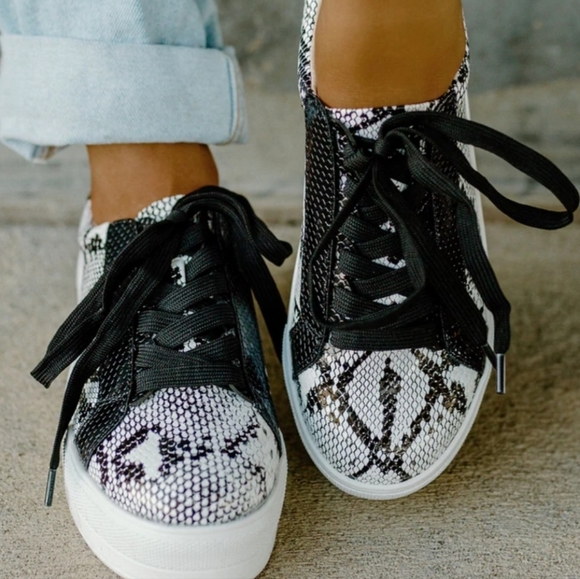 TOES comfort sneakers 👟 snake pattern 💖NEW - Picture 9 of 9